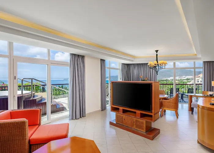Sheraton Sanya Yalong Bay Resort
